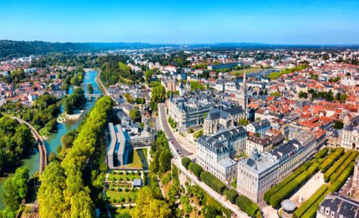 Vue Panoramique Aerienne De Pau