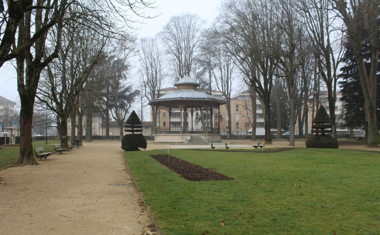 Jardin Quinconces Bourg En Bresse