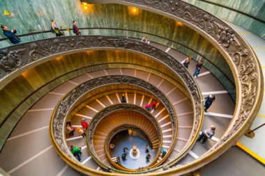 Bramante moderne escalier du Vatican