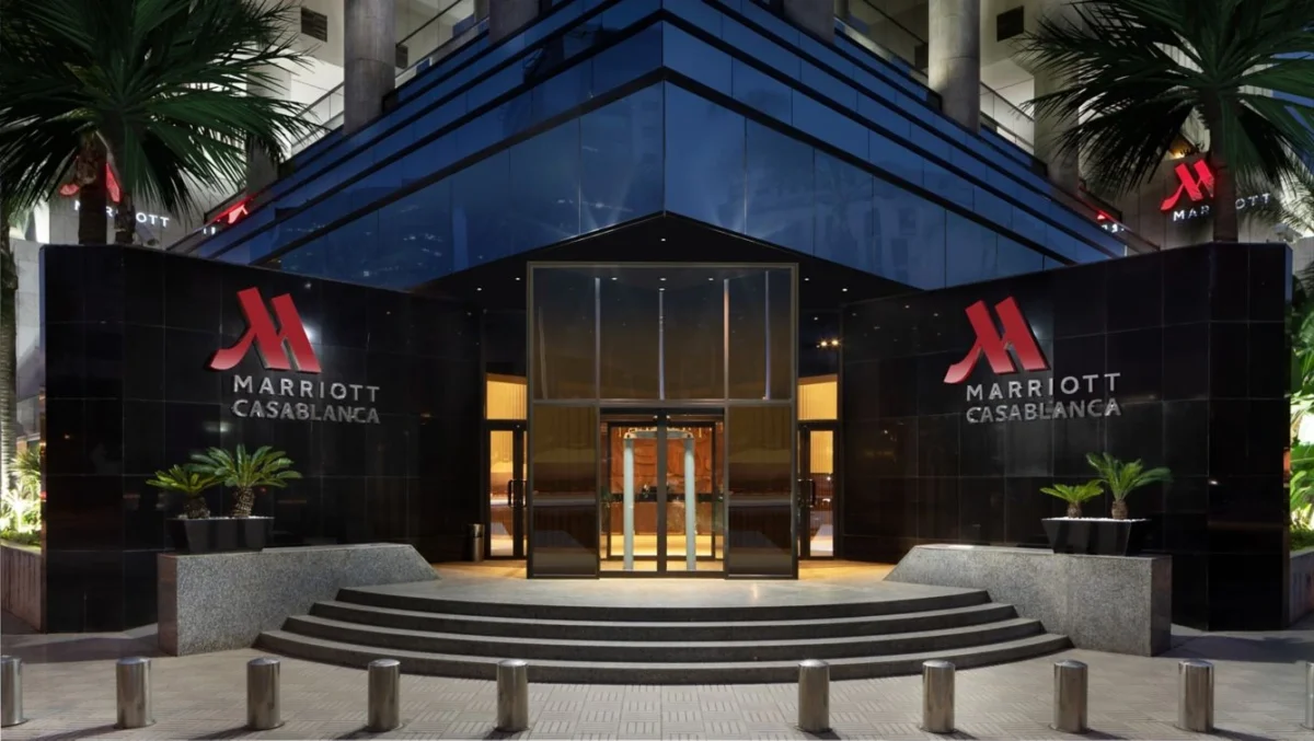 Entrée de Marriott la nuit